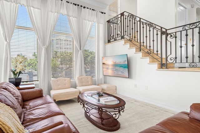 514 N Birch Road, Fort Lauderdale, FL 33304
