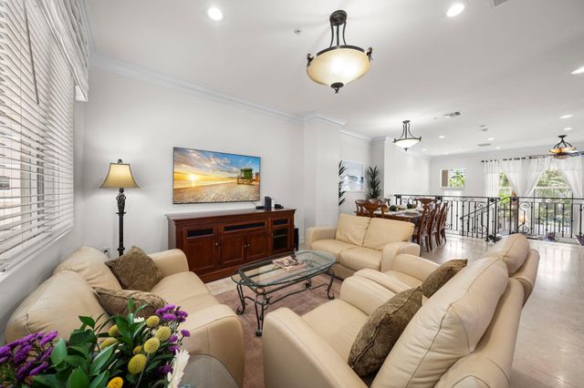 514 N Birch Road, Fort Lauderdale, FL 33304