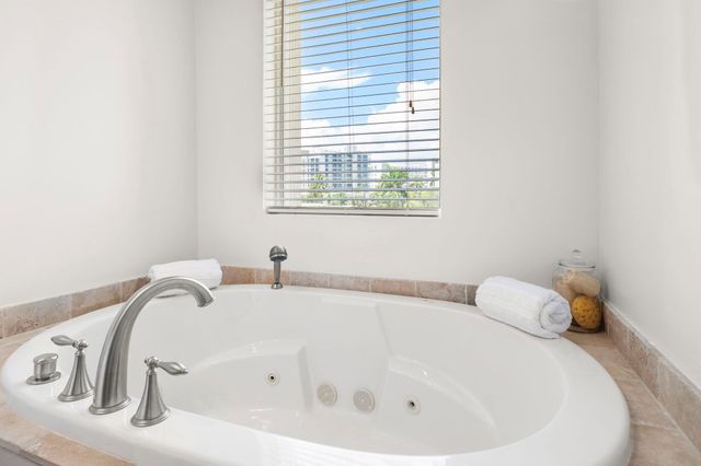 514 N Birch Road, Fort Lauderdale, FL 33304