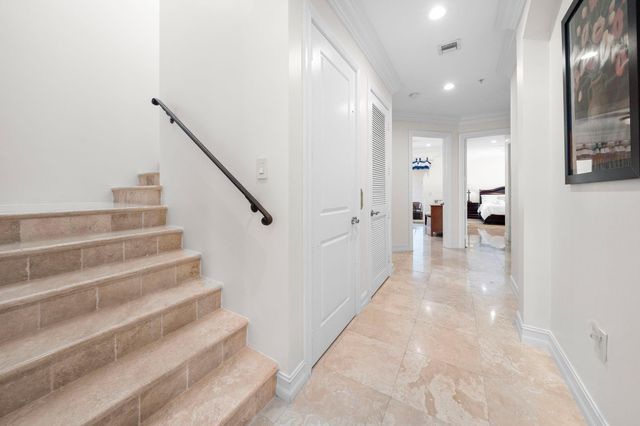 514 N Birch Road, Fort Lauderdale, FL 33304