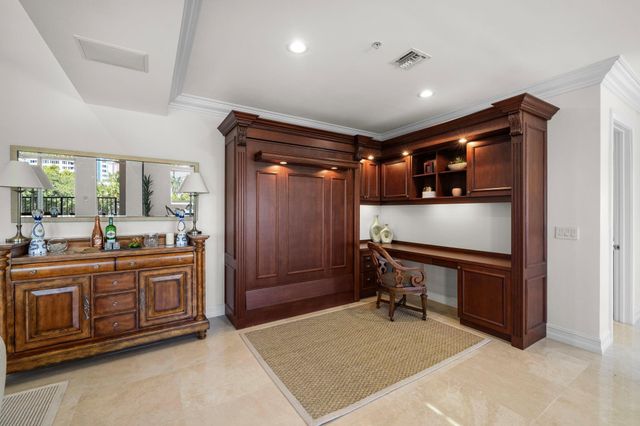 514 N Birch Road, Fort Lauderdale, FL 33304