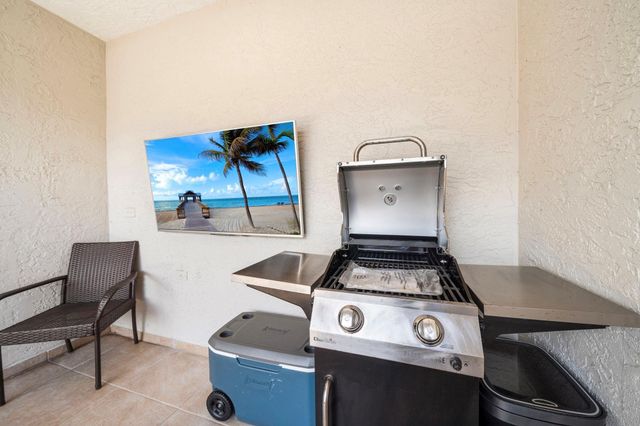 514 N Birch Road, Fort Lauderdale, FL 33304