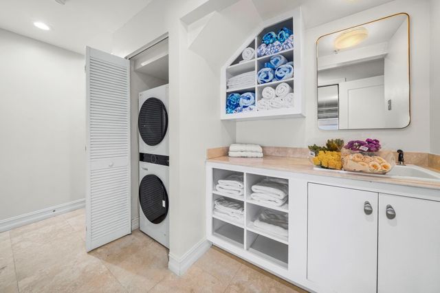 514 N Birch Road, Fort Lauderdale, FL 33304