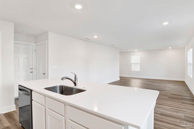 4932 Valor Ct, Pace, FL 32571