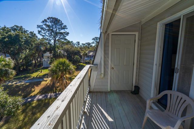 279 Driftwood Lane, Edisto Beach, SC 29438