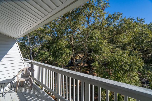 279 Driftwood Lane, Edisto Beach, SC 29438