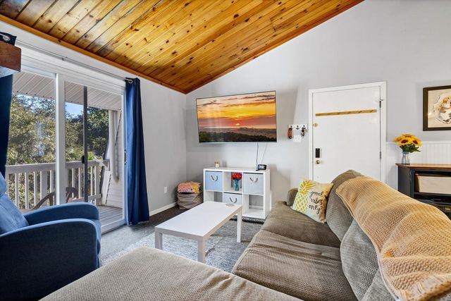 279 Driftwood Lane, Edisto Beach, SC 29438