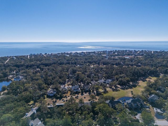 279 Driftwood Lane, Edisto Beach, SC 29438