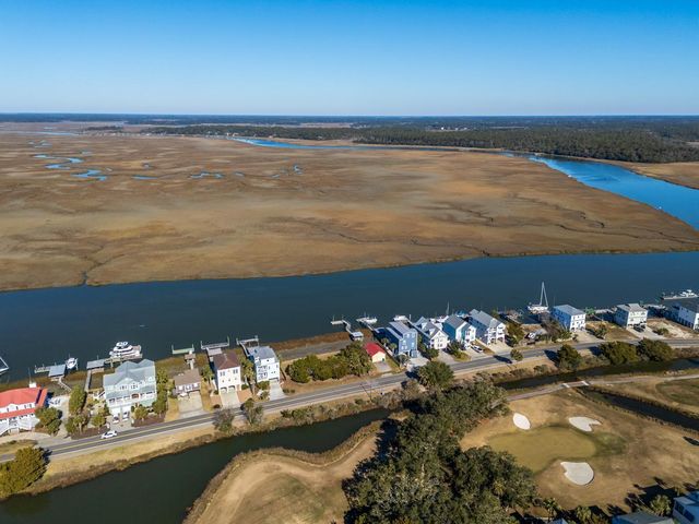 279 Driftwood Lane, Edisto Beach, SC 29438