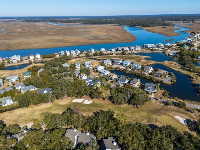 279 Driftwood Lane, Edisto Beach, SC 29438