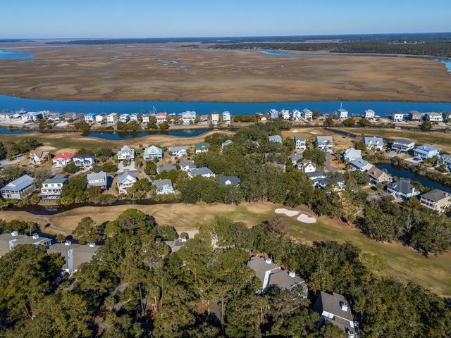 279 Driftwood Lane, Edisto Beach, SC 29438