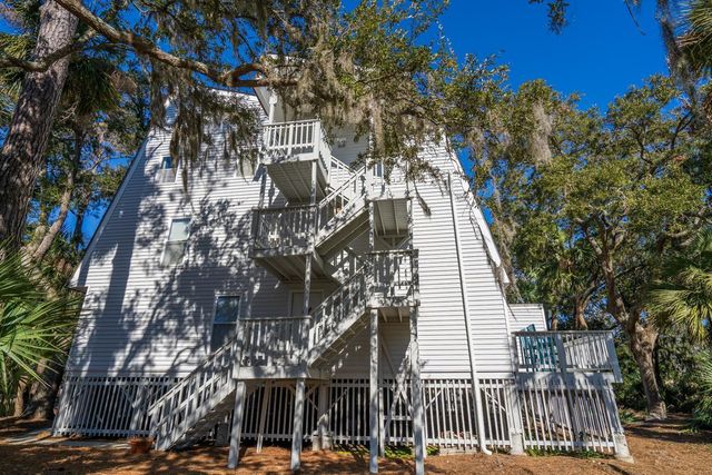 279 Driftwood Lane, Edisto Beach, SC 29438