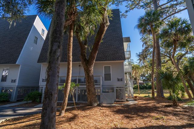 279 Driftwood Lane, Edisto Beach, SC 29438