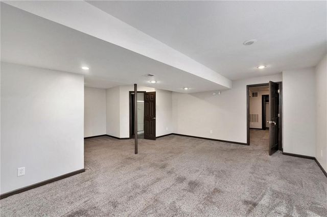 15607 S Blackfoot Street, Olathe, KS 66062