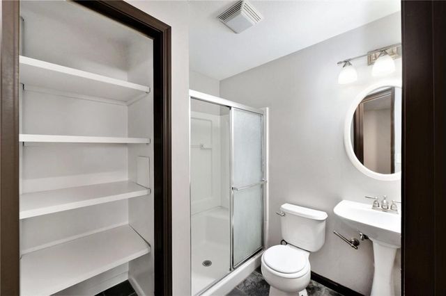 15607 S Blackfoot Street, Olathe, KS 66062