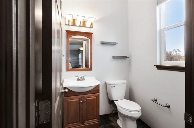 15607 S Blackfoot Street, Olathe, KS 66062