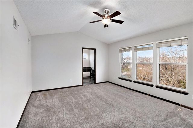 15607 S Blackfoot Street, Olathe, KS 66062