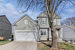 15607 S Blackfoot Street, Olathe, KS 66062