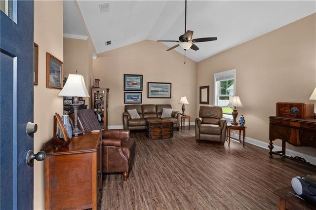 54 Calloway Lane, Cartersville, GA 30120