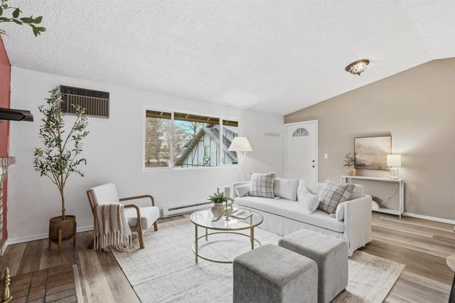 202 E Weile Ave, Spokane, WA 99208