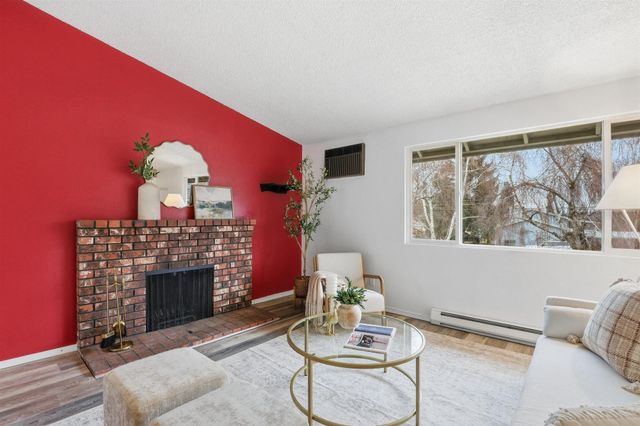 202 E Weile Ave, Spokane, WA 99208