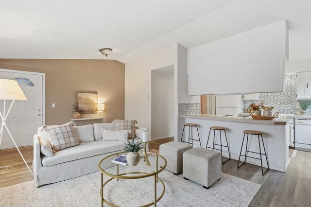 202 E Weile Ave, Spokane, WA 99208