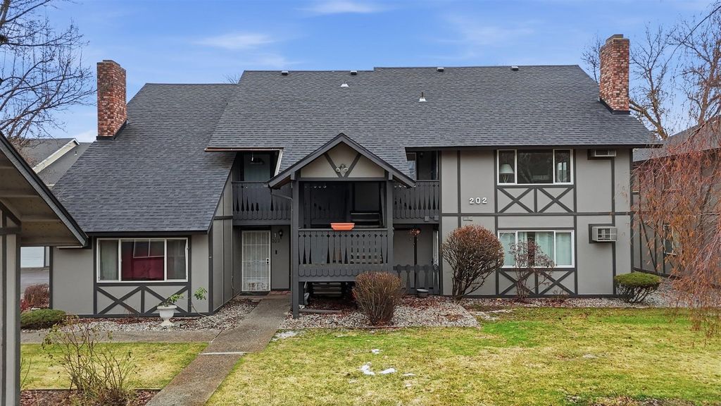 202 E Weile Ave, Spokane, WA 99208