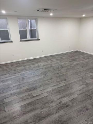 756 40th Street 1R, Brooklyn, NY 11232