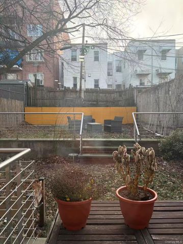 756 40th Street 1R, Brooklyn, NY 11232