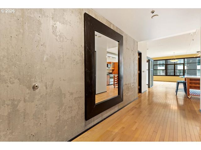333 Nw 9TH Ave 609, Portland, OR 97209