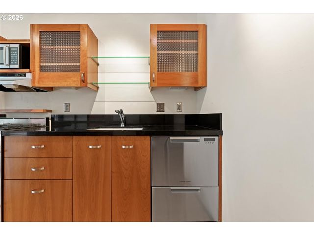 333 Nw 9TH Ave 609, Portland, OR 97209