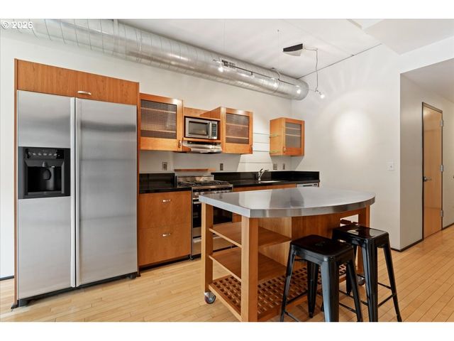 333 Nw 9TH Ave 609, Portland, OR 97209