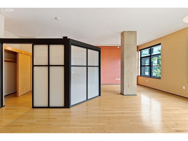 333 Nw 9TH Ave 609, Portland, OR 97209