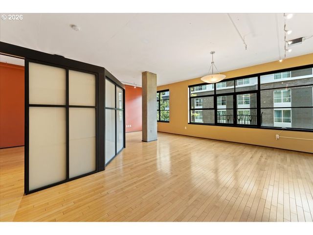 333 Nw 9TH Ave 609, Portland, OR 97209