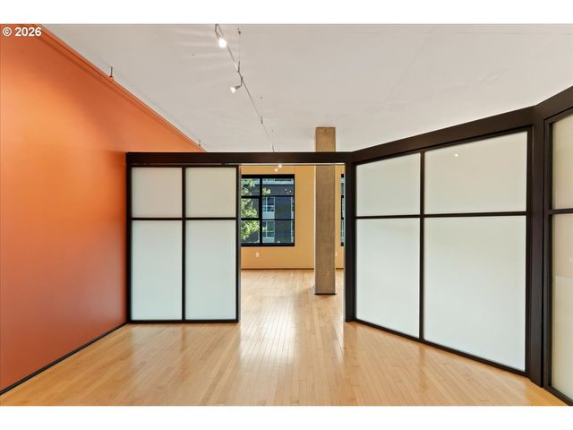 333 Nw 9TH Ave 609, Portland, OR 97209