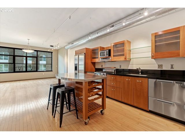 333 Nw 9TH Ave 609, Portland, OR 97209