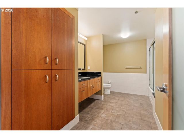 333 Nw 9TH Ave 609, Portland, OR 97209