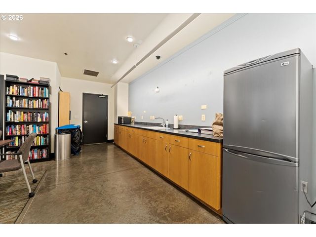 333 Nw 9TH Ave 609, Portland, OR 97209