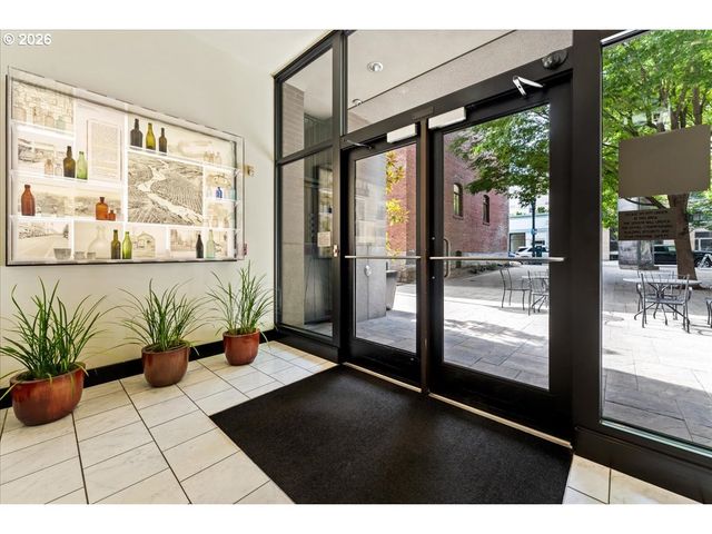 333 Nw 9TH Ave 609, Portland, OR 97209