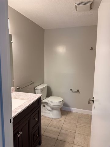 30 Silver Hill 7, Natick, MA 01760