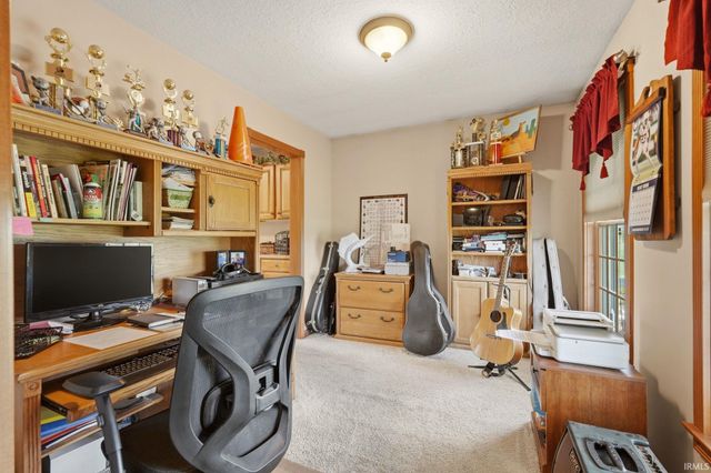 5600 N 300 E Road, Decatur, IN 46733