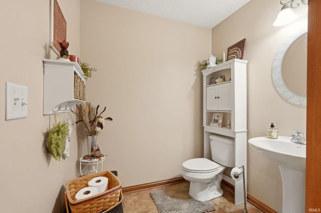 5600 N 300 E Road, Decatur, IN 46733