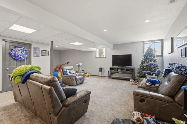 5600 N 300 E Road, Decatur, IN 46733