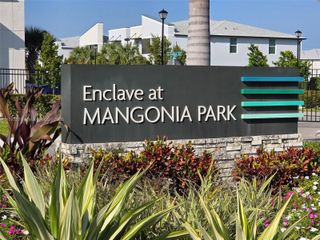 5631 Enclave Dr 5631, Mangonia Park, FL 33407