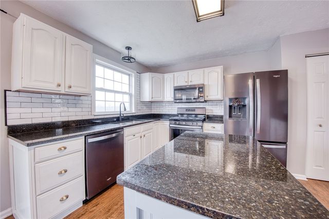 7039 Highland Creek Drive, South Fayette, PA 15017