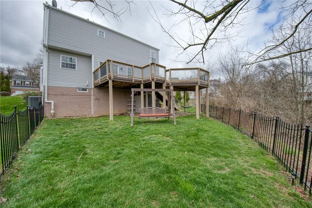 7039 Highland Creek Drive, South Fayette, PA 15017