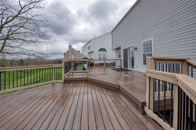 7039 Highland Creek Drive, South Fayette, PA 15017