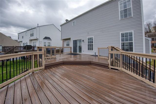 7039 Highland Creek Drive, South Fayette, PA 15017