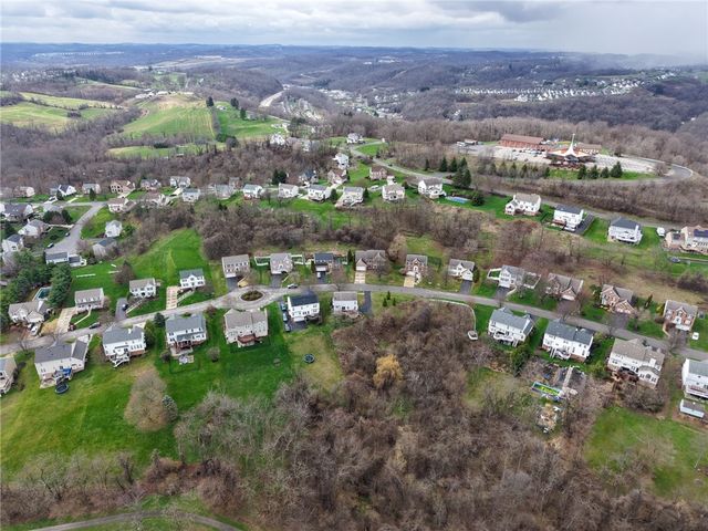 7039 Highland Creek Drive, South Fayette, PA 15017