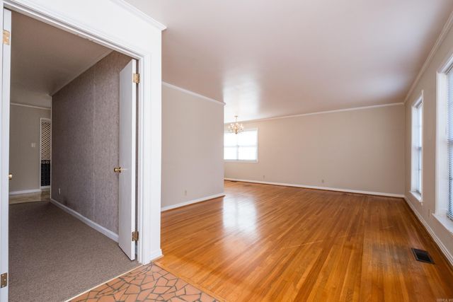 55 Warwick Road, Little Rock, AR 72205